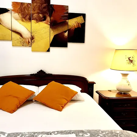 Colosseum Luxury 公寓